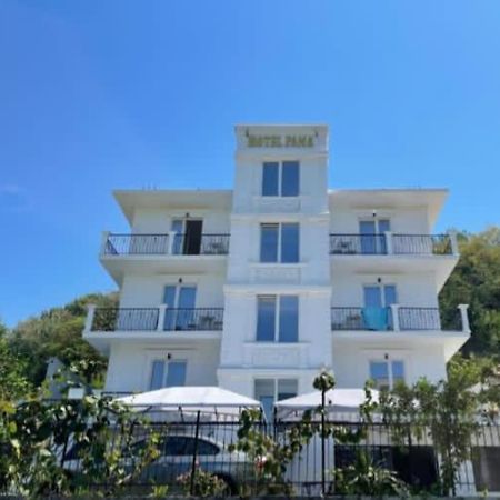 Hotel Fama Škalngur Екстериор снимка
