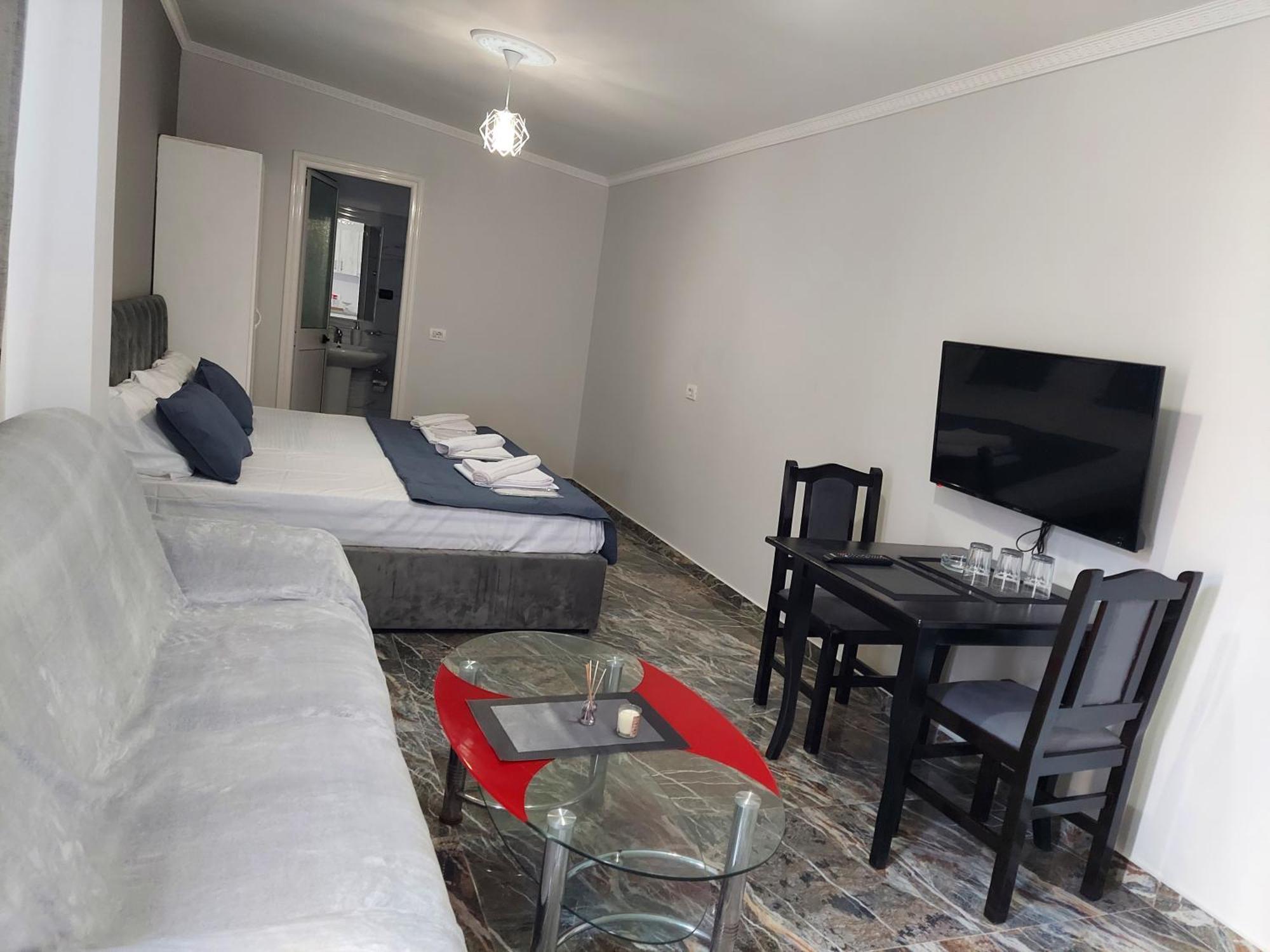 Hotel Fama Škalngur Екстериор снимка
