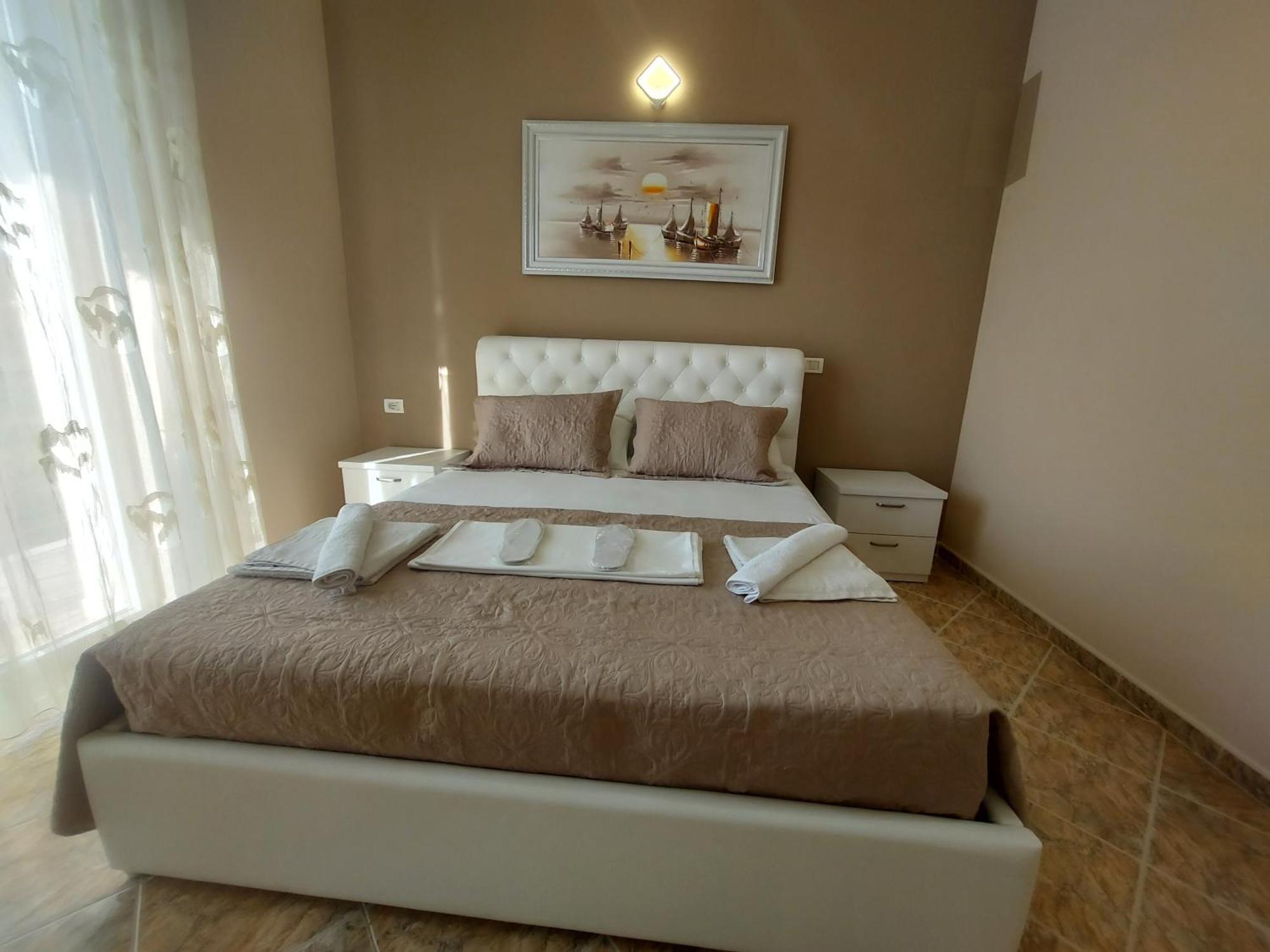 Hotel Fama Škalngur Екстериор снимка
