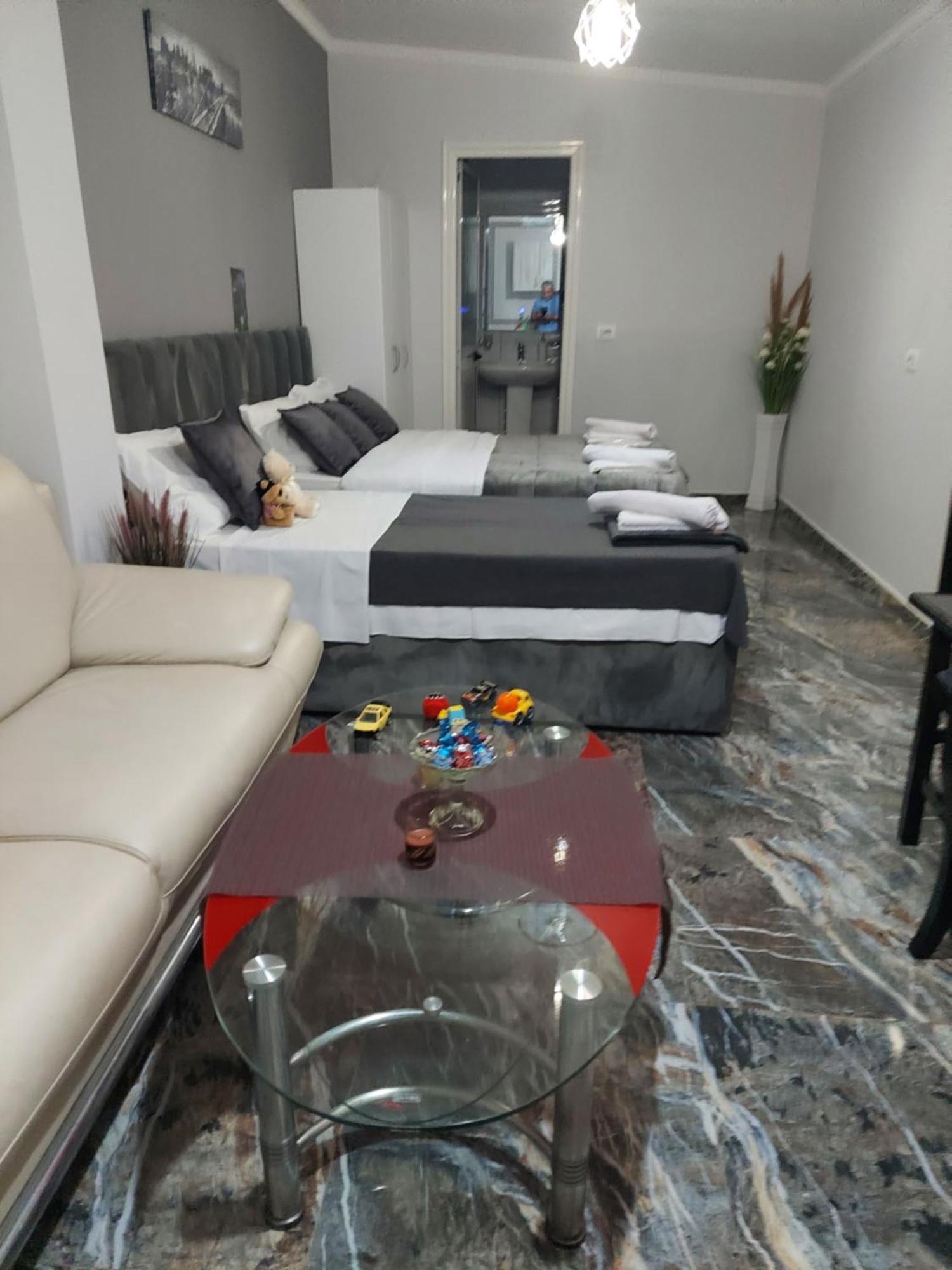 Hotel Fama Škalngur Екстериор снимка