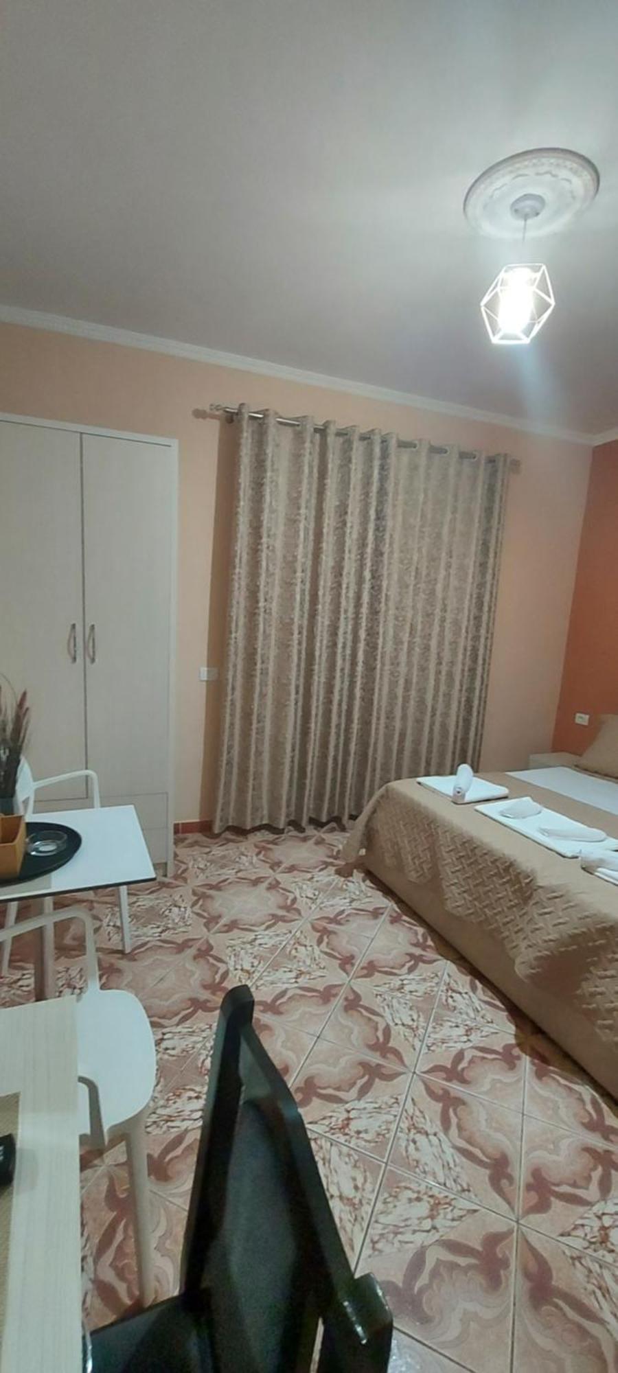 Hotel Fama Škalngur Екстериор снимка
