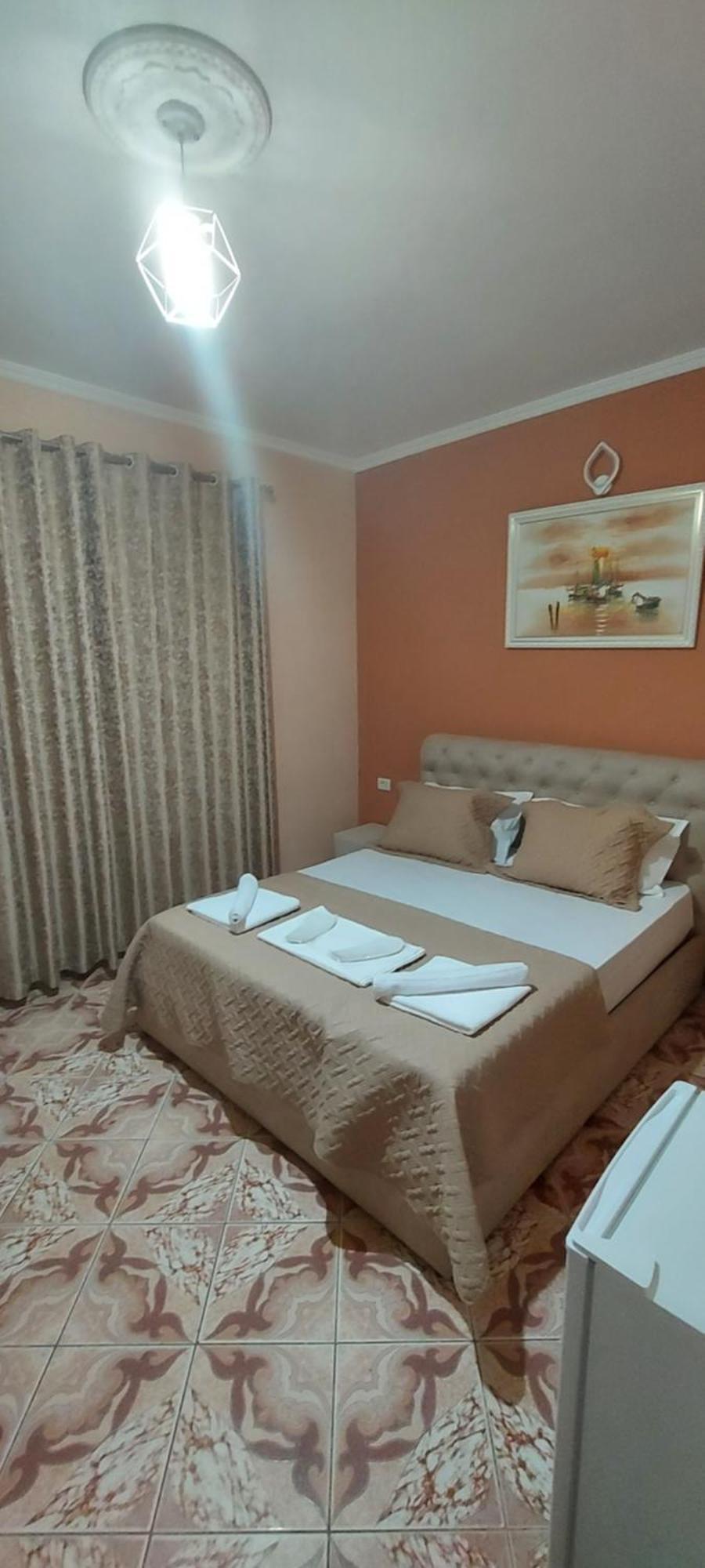Hotel Fama Škalngur Екстериор снимка